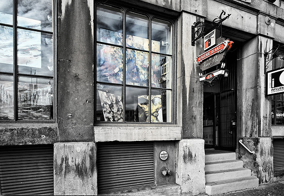 Store Front Gallery - Montreal